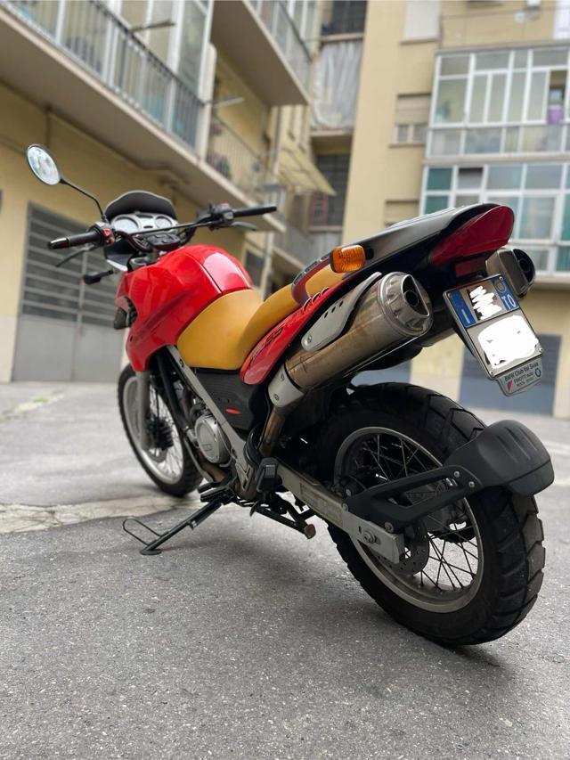 BMW F 650 GS .