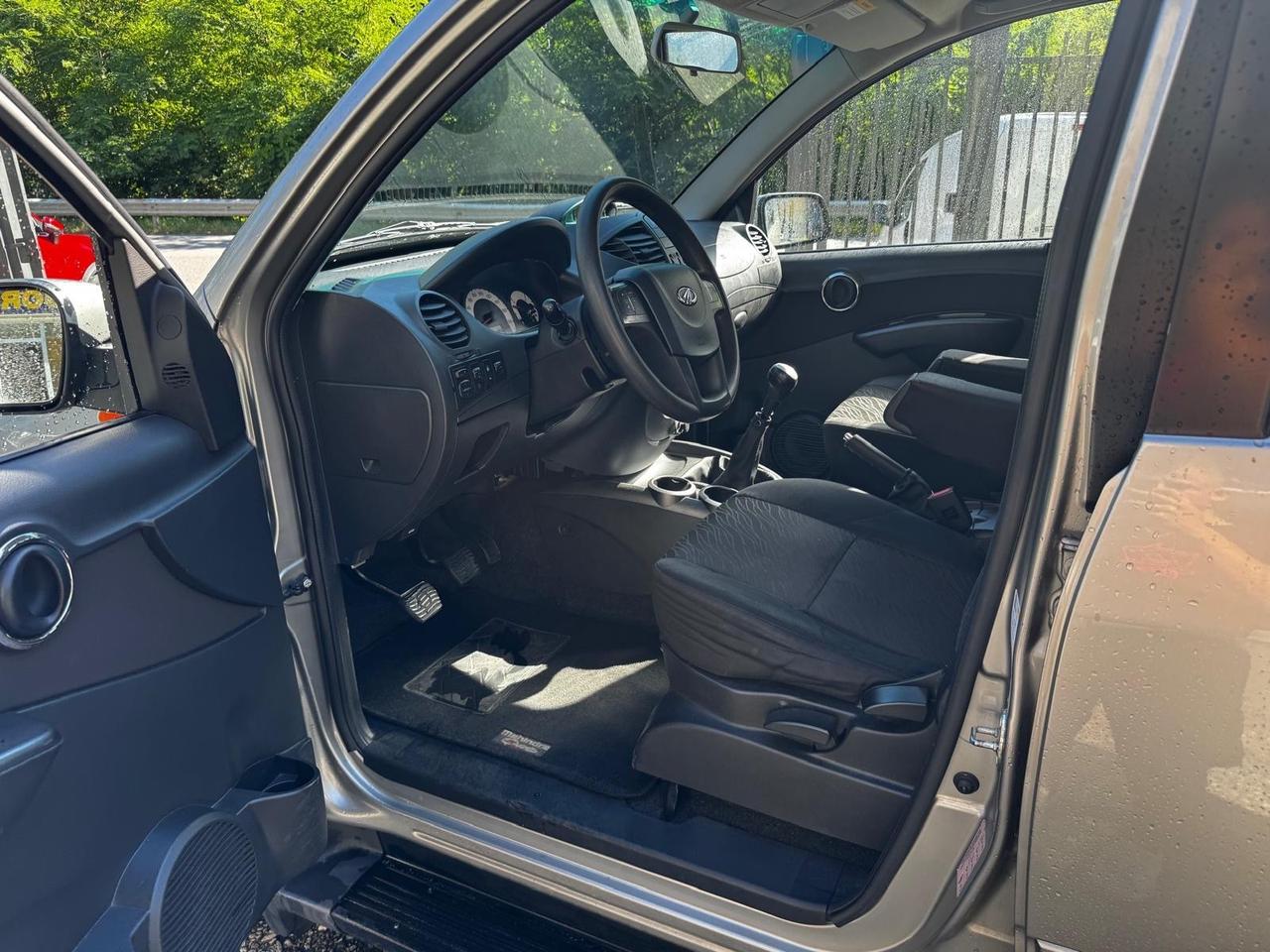 Mahindra Quanto C8 2.2 4WD N1