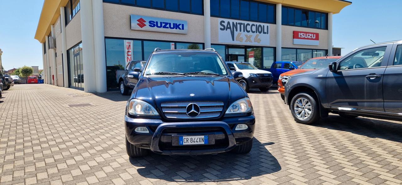 MERCEDES-BENZ ML270