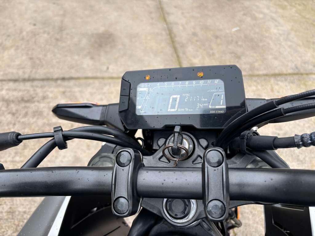 Honda CBR 125 2020 / KM 21.000 Tua a solo 23 Euro al mese