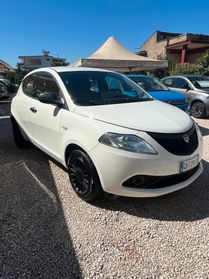 Lancia Ypsilon 1.0 IBRIDA/BENZINA 12348 KM CERTIFICATI UNICO POROPRIETARIO