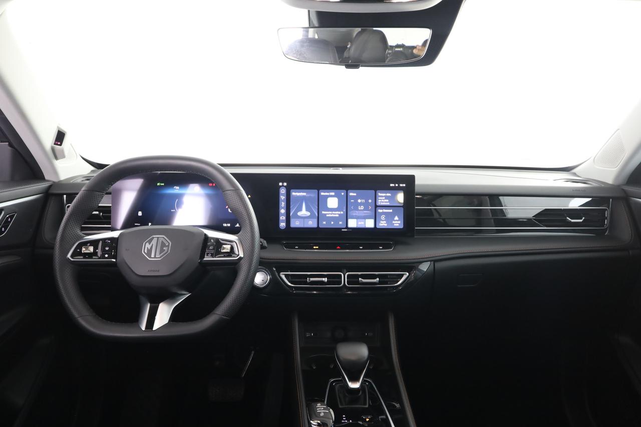 MG HS 1.5T-GDI AT Luxury