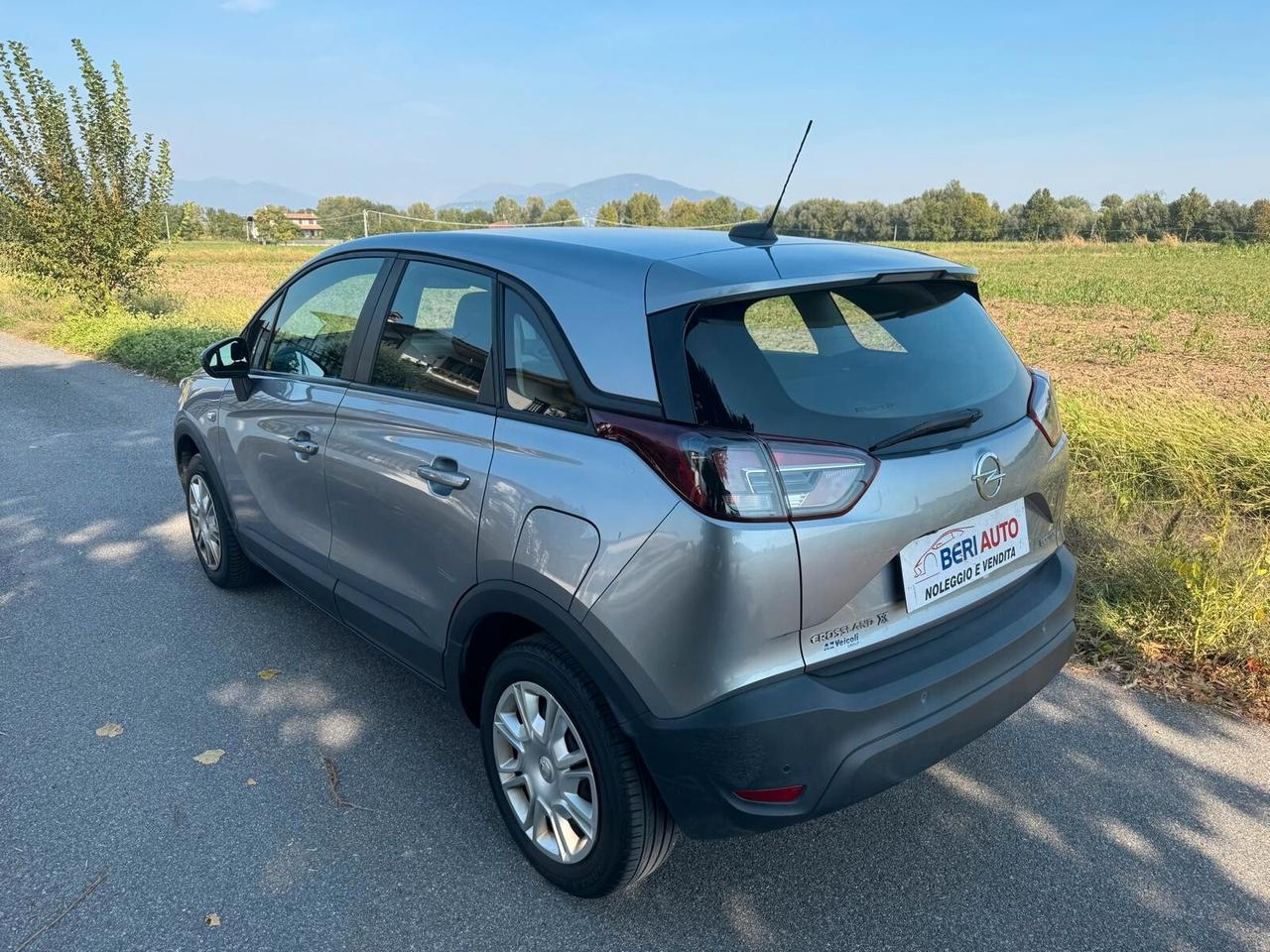 Opel Crossland X adatta neopatentati