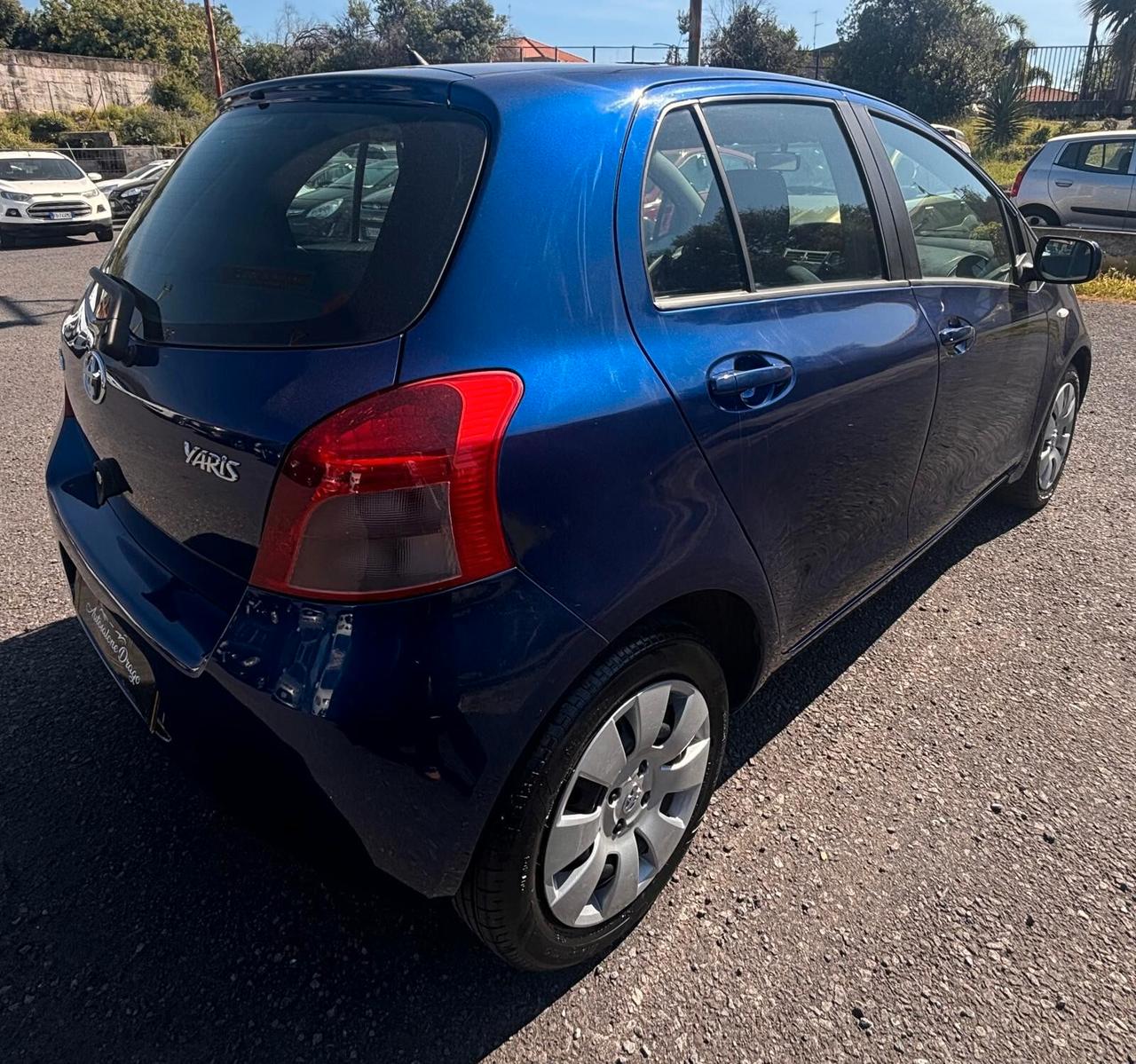 Toyota Yaris 1.4 D-4D 5 porte Sol Automatica