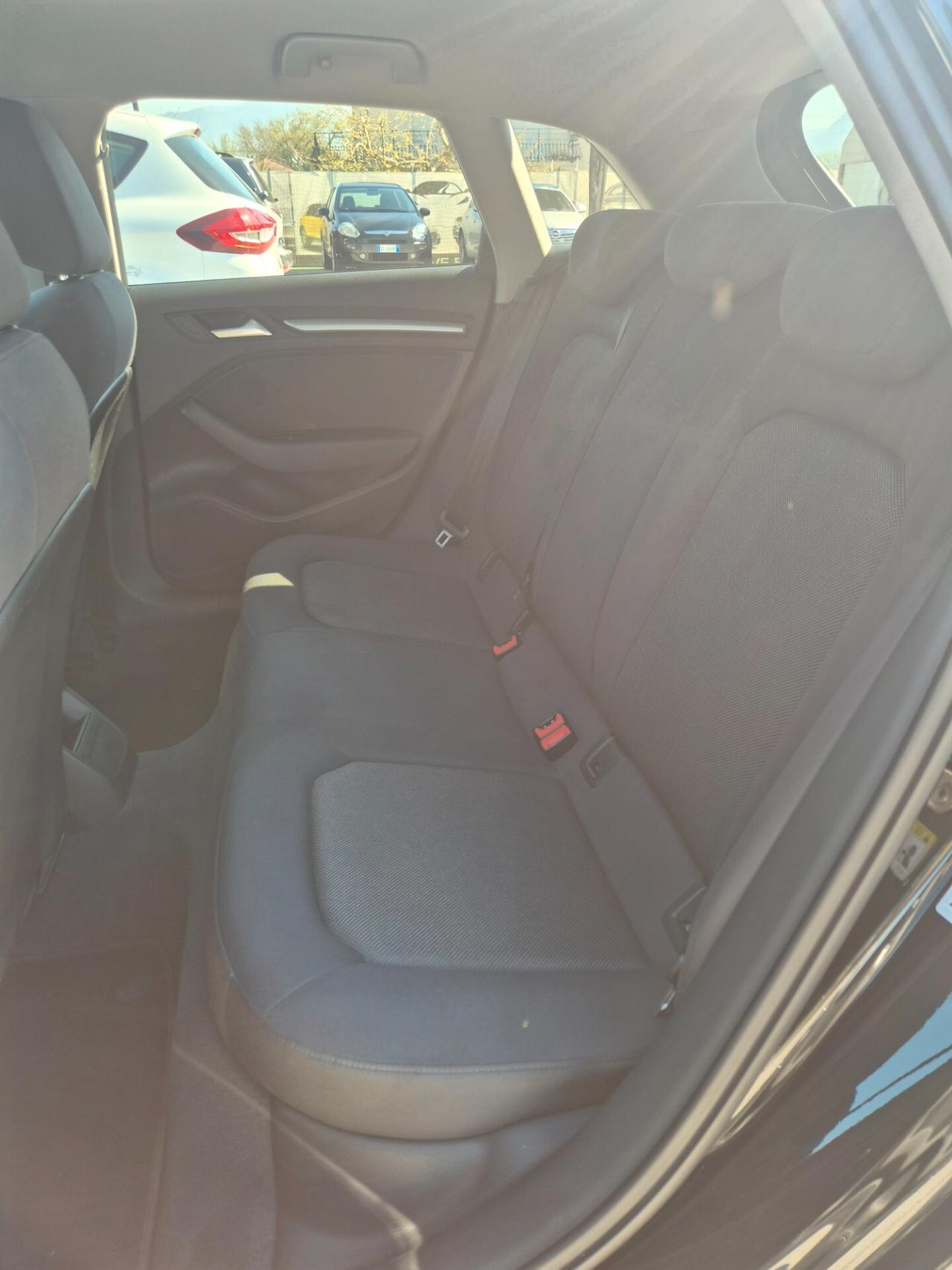 Audi A3 1.6 TDI 116 CV S tronic Sline 2017