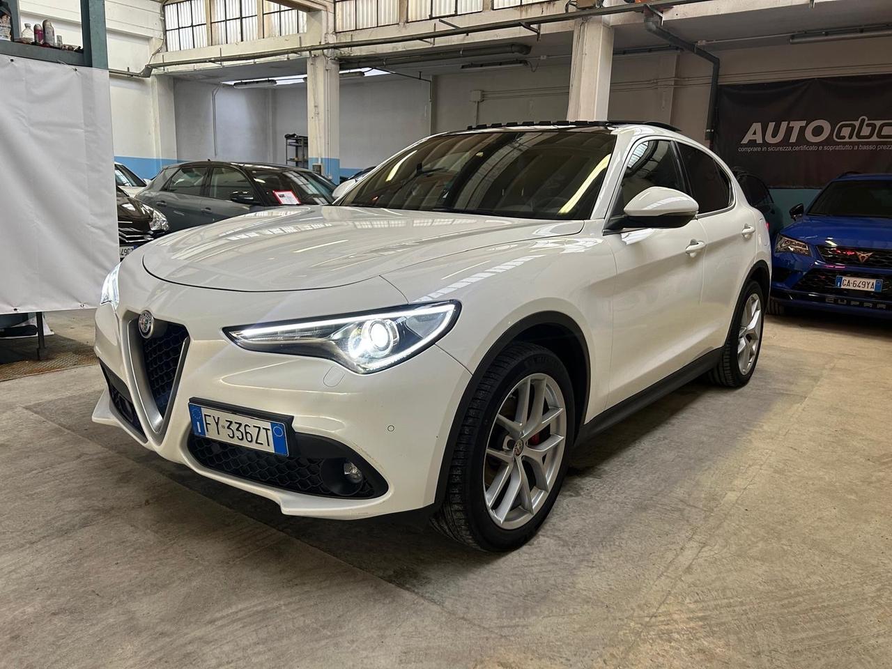 Alfa Romeo Stelvio 2.2 Turbodiesel 210 CV AT8 Q4 Super
