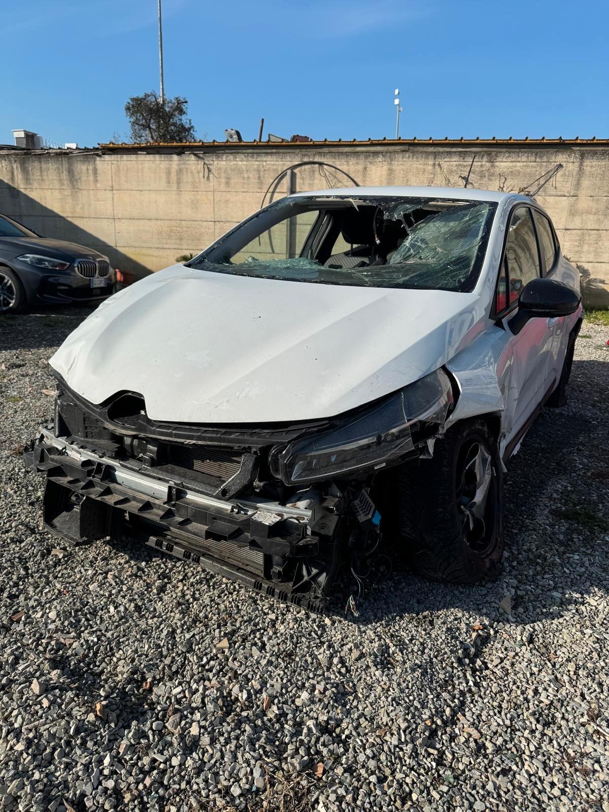 Renault Clio 1.5 dCi 2025 Incidentata Sinistrata