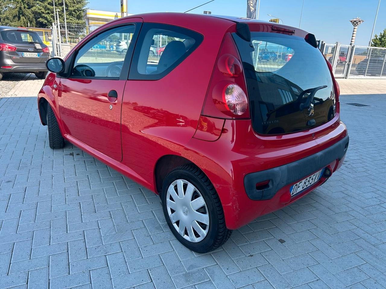 Peugeot 107 1.0 68CV 3p. Desir