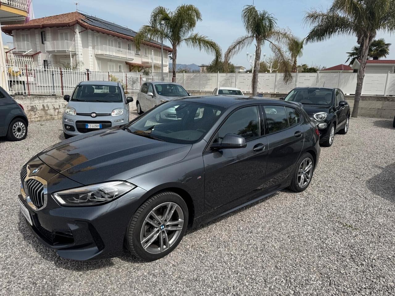 Bmw 118 118d 5p. Msport