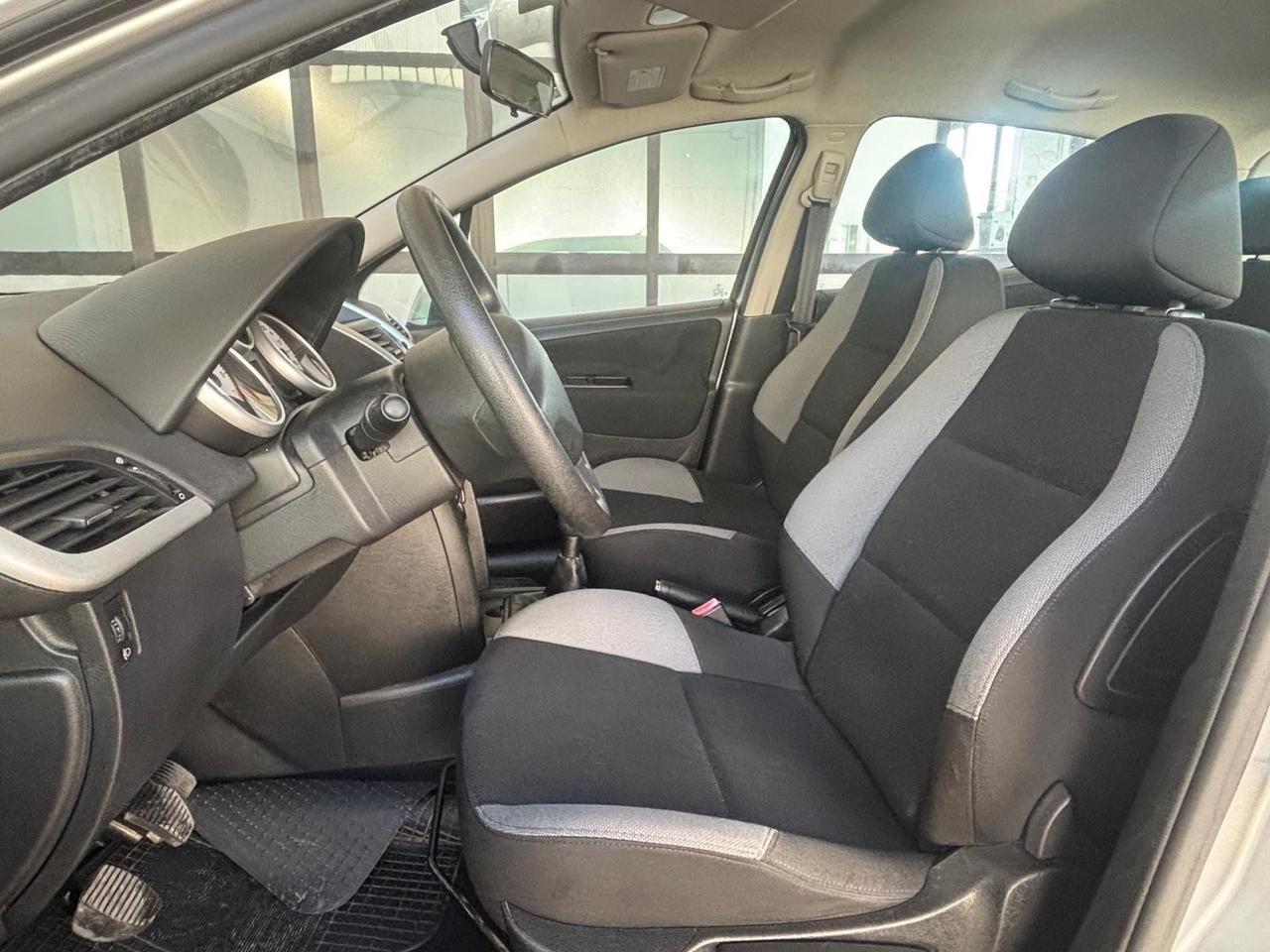 Peugeot 207 1.4 8V 75CV 5p. Energie