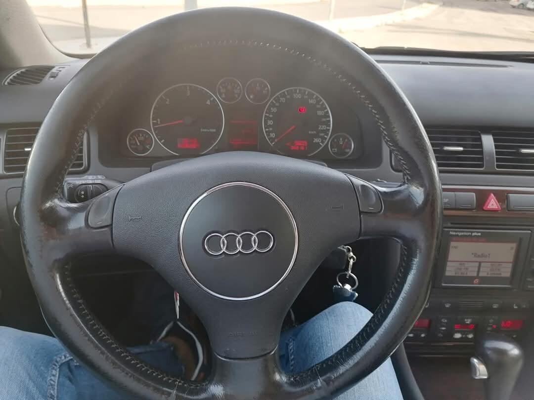 Audi A6 2.5 V6 TDI/180 CV cat Avant quattro