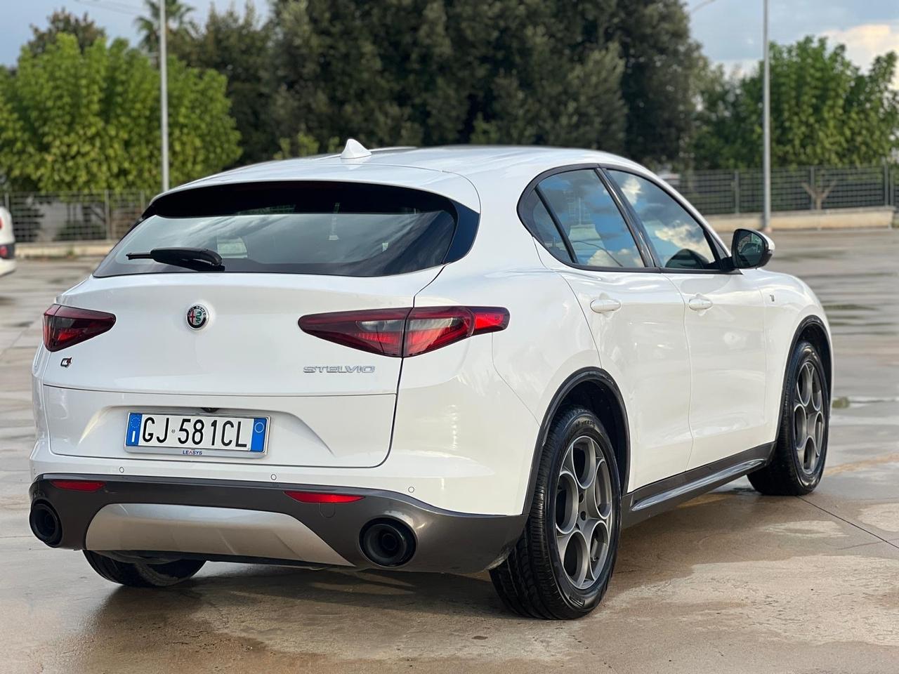 Alfa Romeo Stelvio 2.2 Turbodiesel 210 CV AT8 Q4 Ti