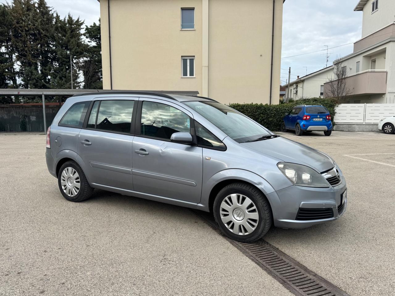 Opel Zafira 1.6 16V ecoM 94CV Cosmo