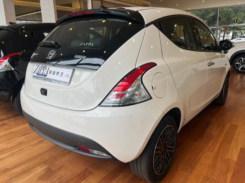 LANCIA Ypsilon 1.0 FireFly 5 porte Hybrid Gold