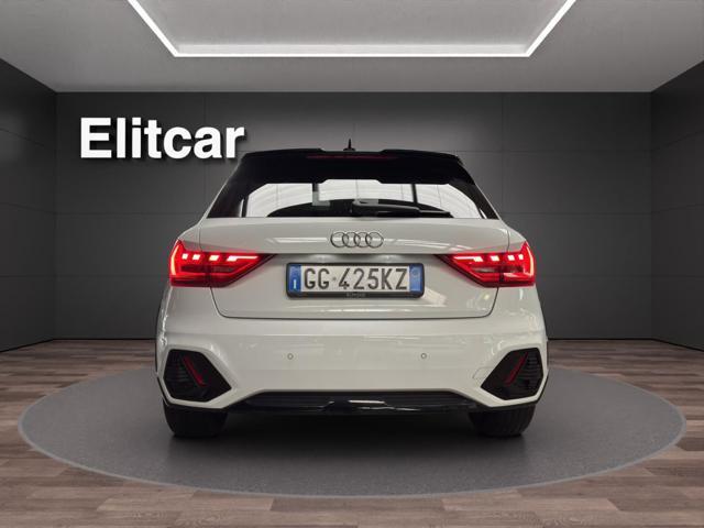 AUDI A1 citycarver 30 TFSI S tronic Admired