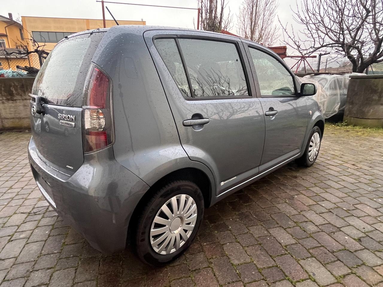 Daihatsu Sirion 1.3 Taka 4WD