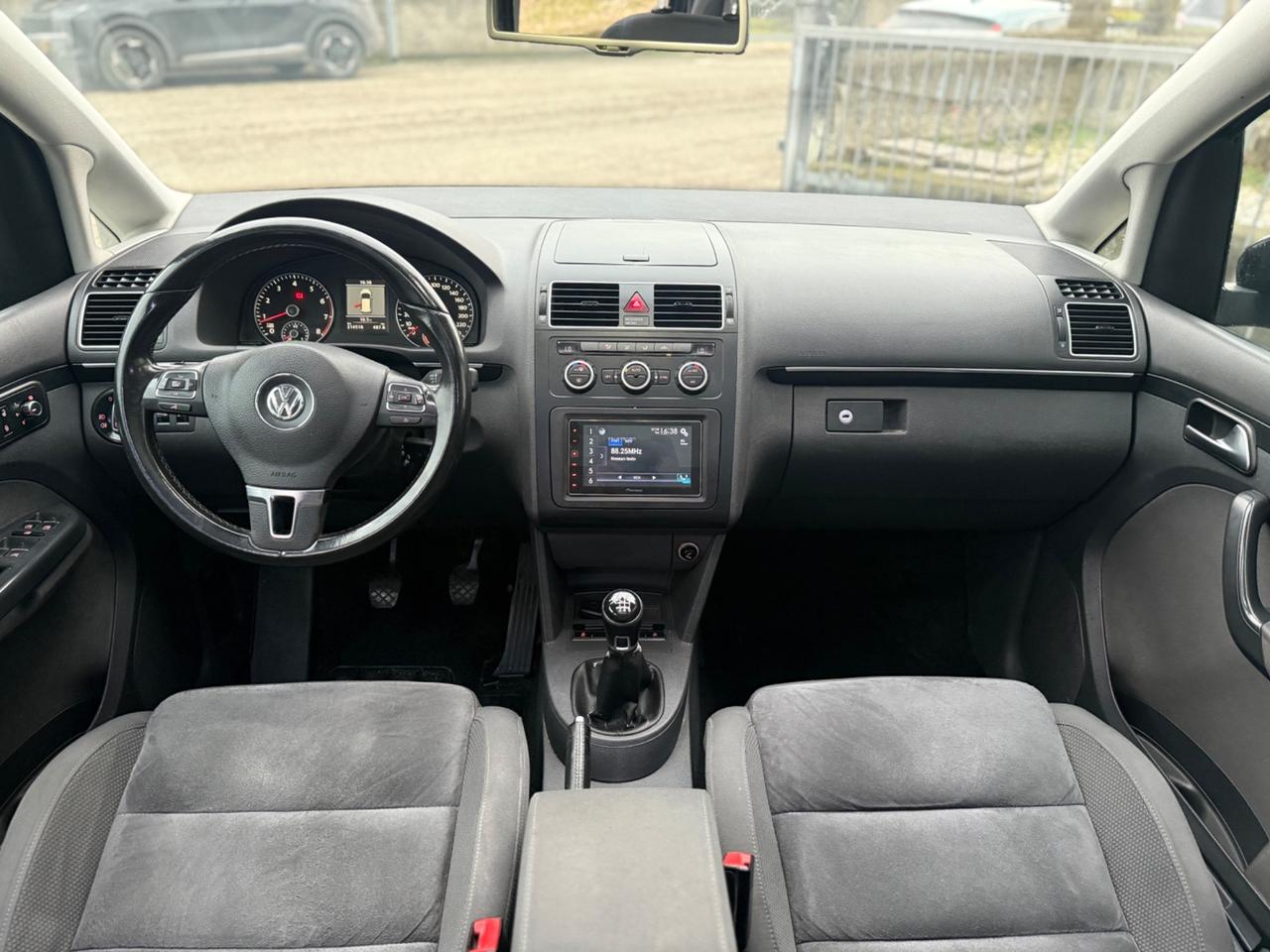 Volkswagen Touran 1.4 Metano tetto panoramico 2012