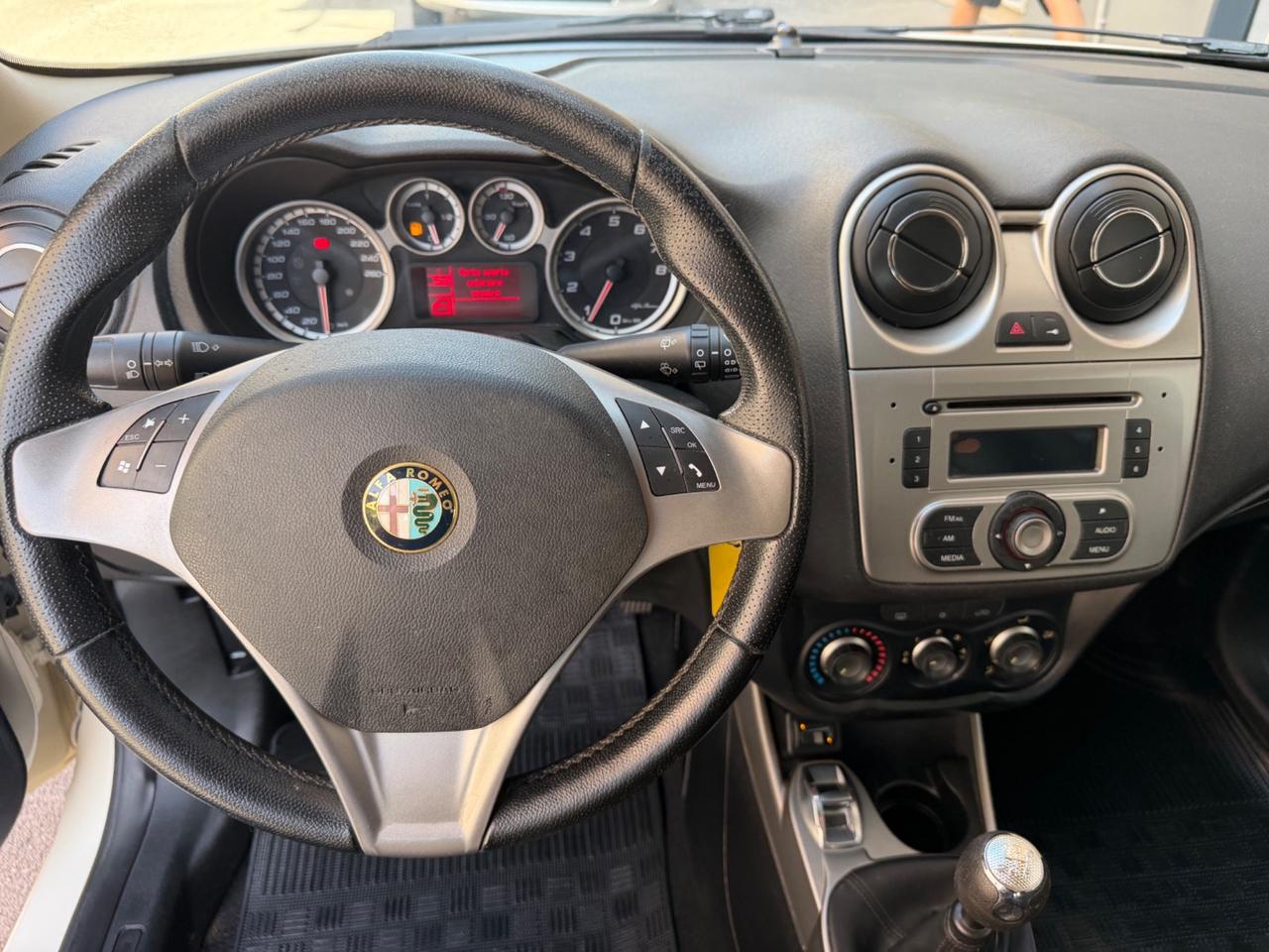 Alfa MiTo 1.4 120 CV GPL Distinctive 2012