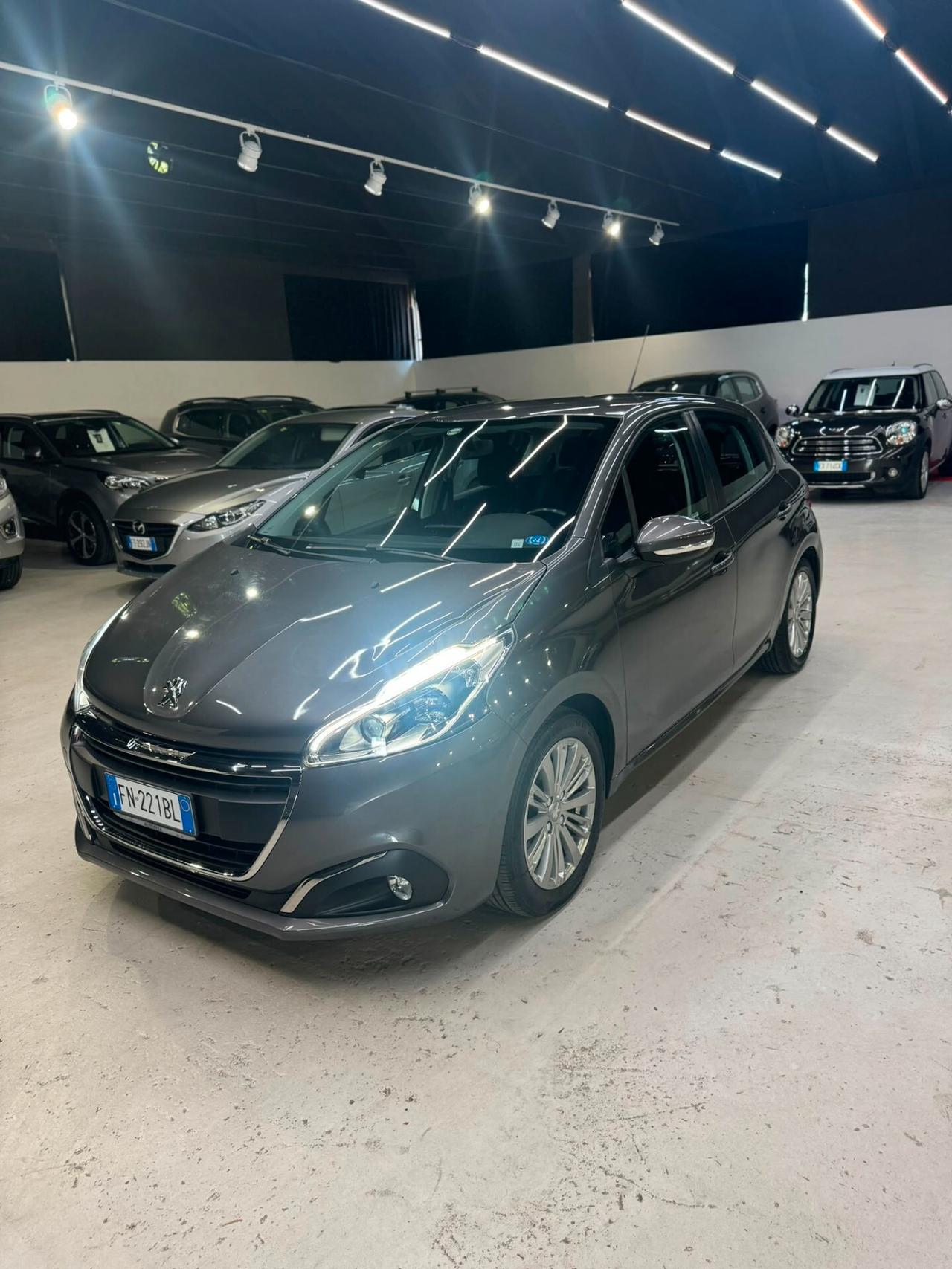 Peugeot 208 PureTech 82 5 porte Allure