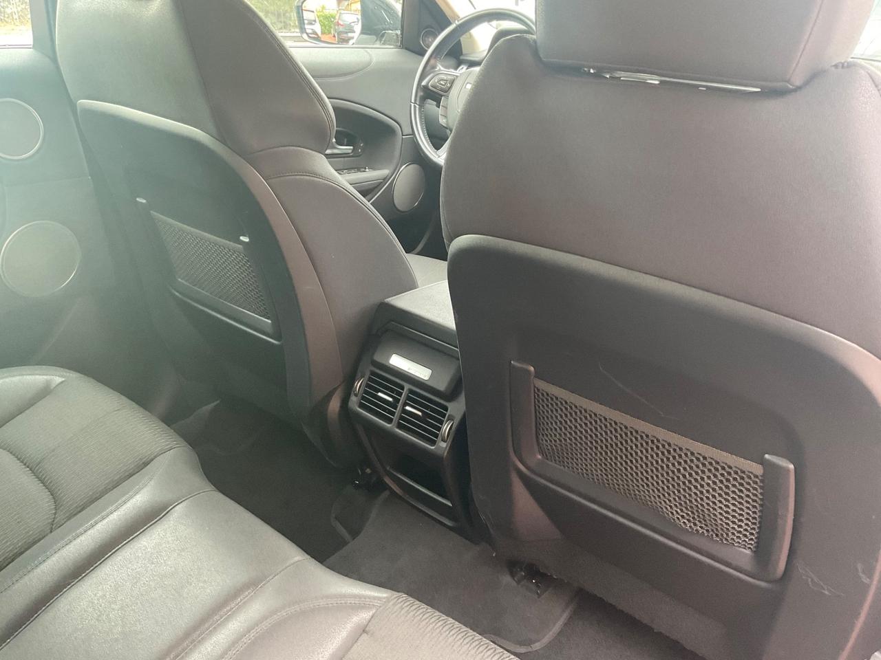Land Rover Range Evoque 2.0 TD4 180 CV 5p. SE Dynamic