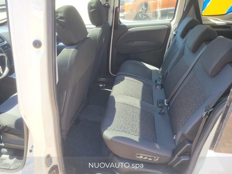 FIAT Doblò 1.6 Mjt 16v 90cv Dualogic Dynamic con rampa disabili