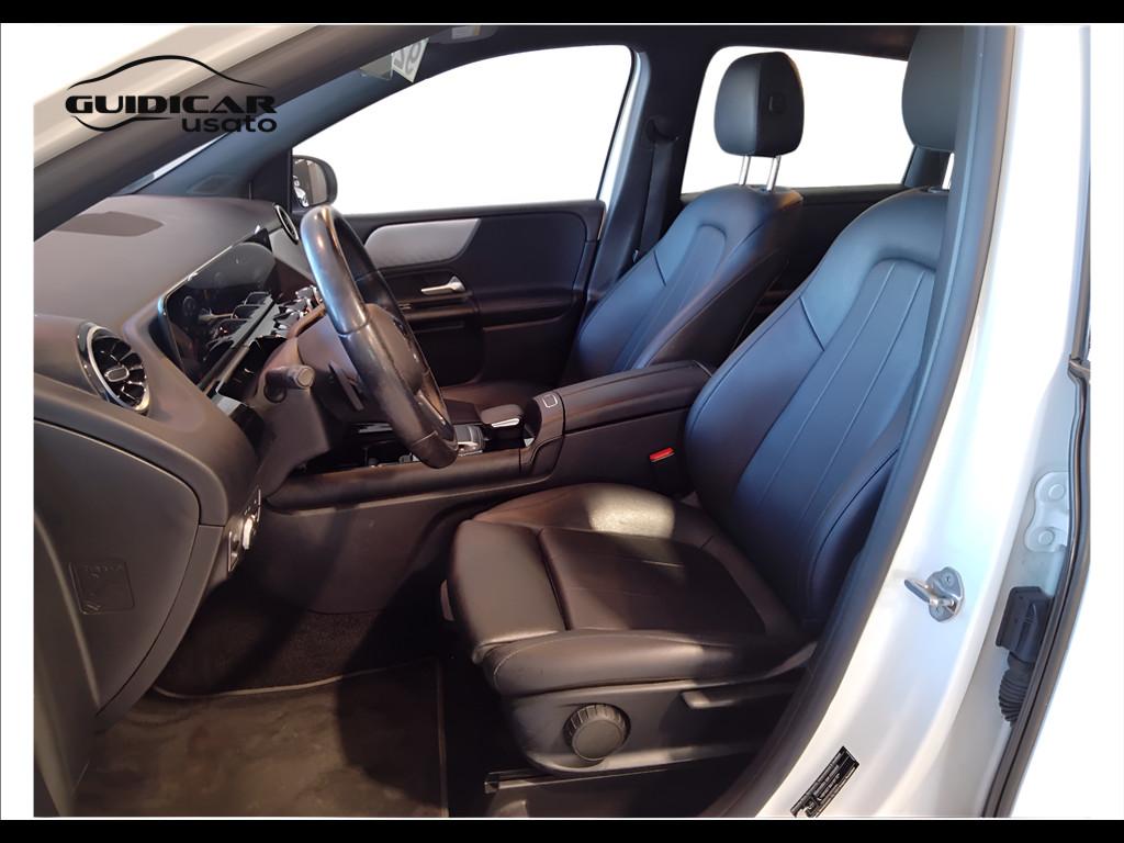 Mercedes-Benz Classe B - W247 2018 - B 180 d Sport Plus auto