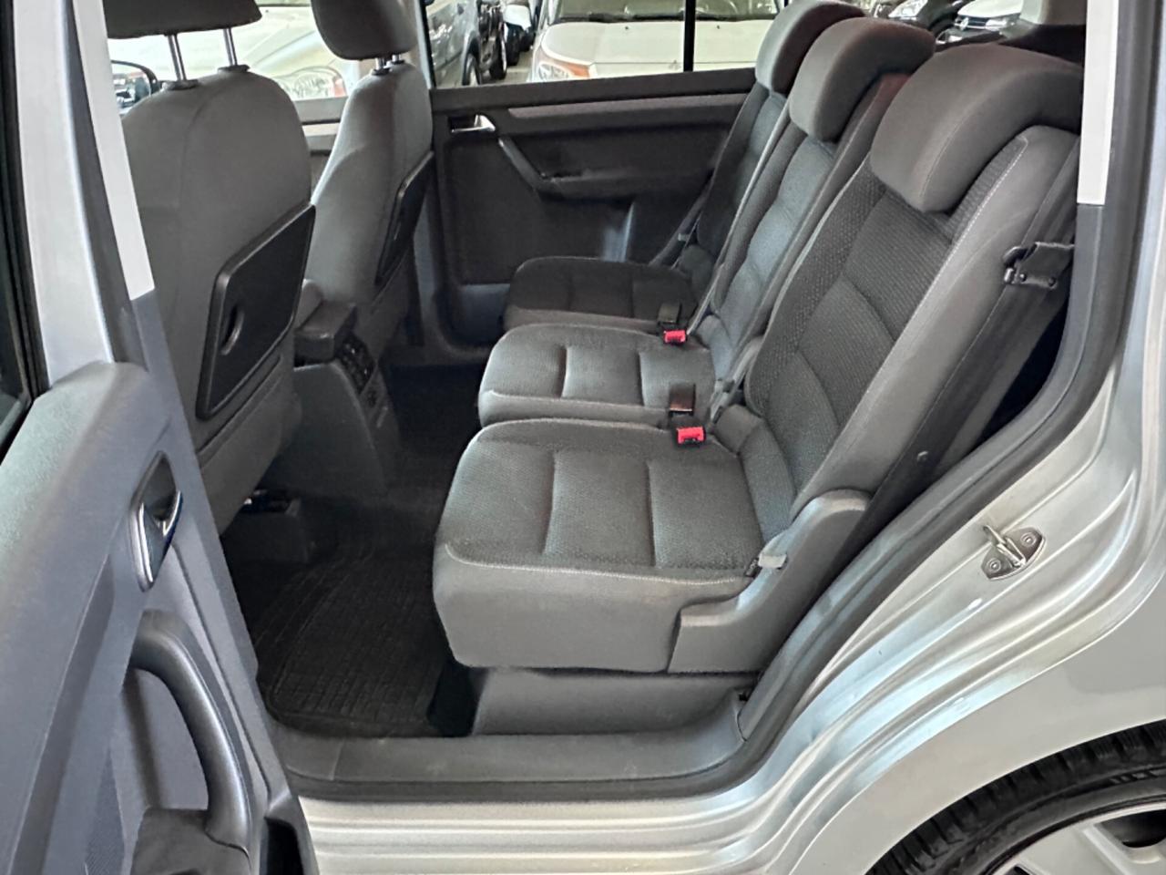 Volkswagen Touran 1.6 TDI gancio traino