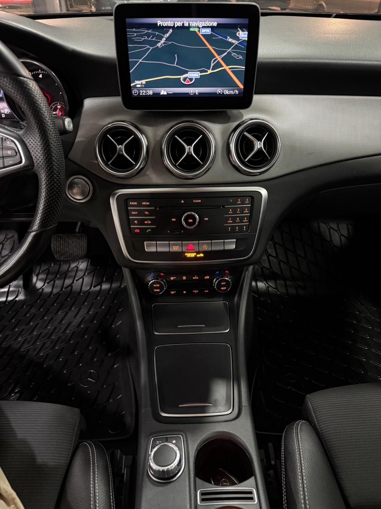 Mercedes-benz GLA 200 d Automatic Premium