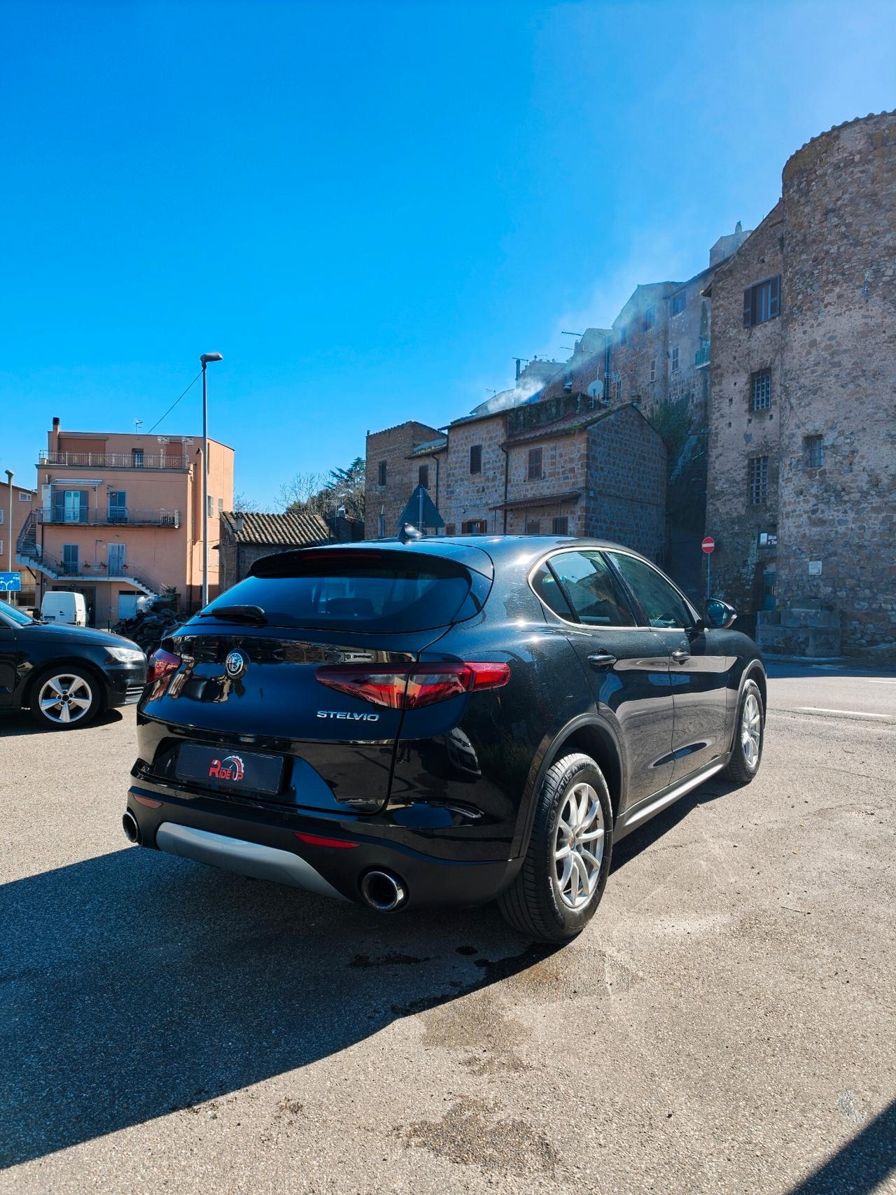 Alfa Romeo Stelvio 2.2 180 CV AT8 Business