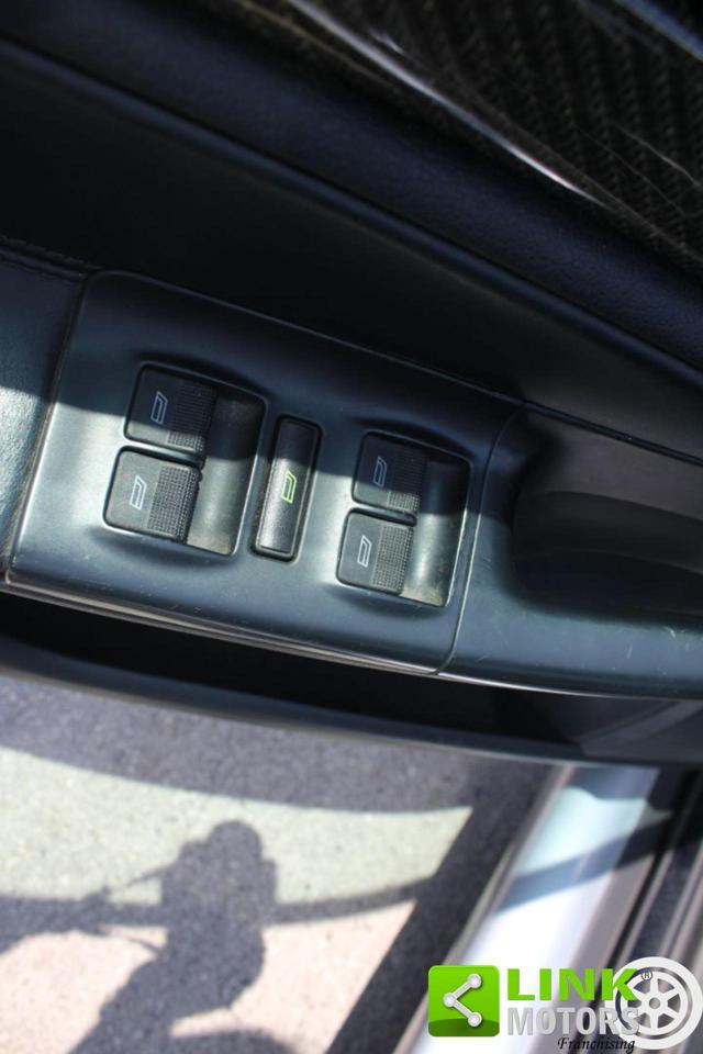 AUDI RS4 B5