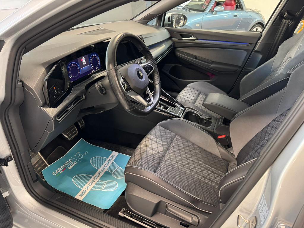 Volkswagen Golf 2.0 tdi R-LINE 150cv dsg