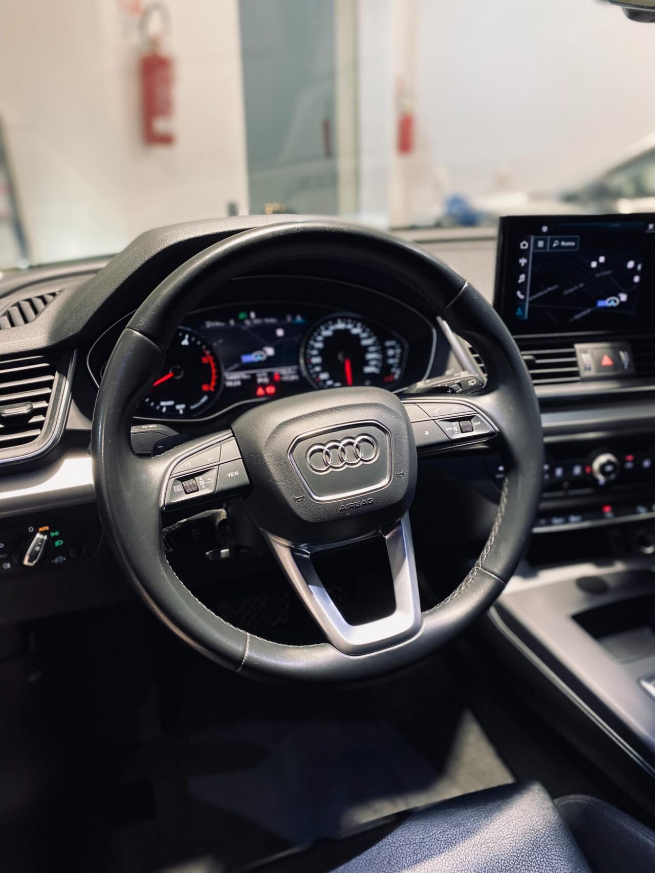 Audi Q5 30 TDI S tronic Business