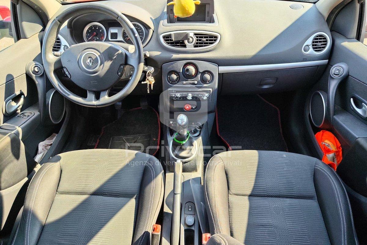 RENAULT Clio 1.2 16V 5 porte Dynamique