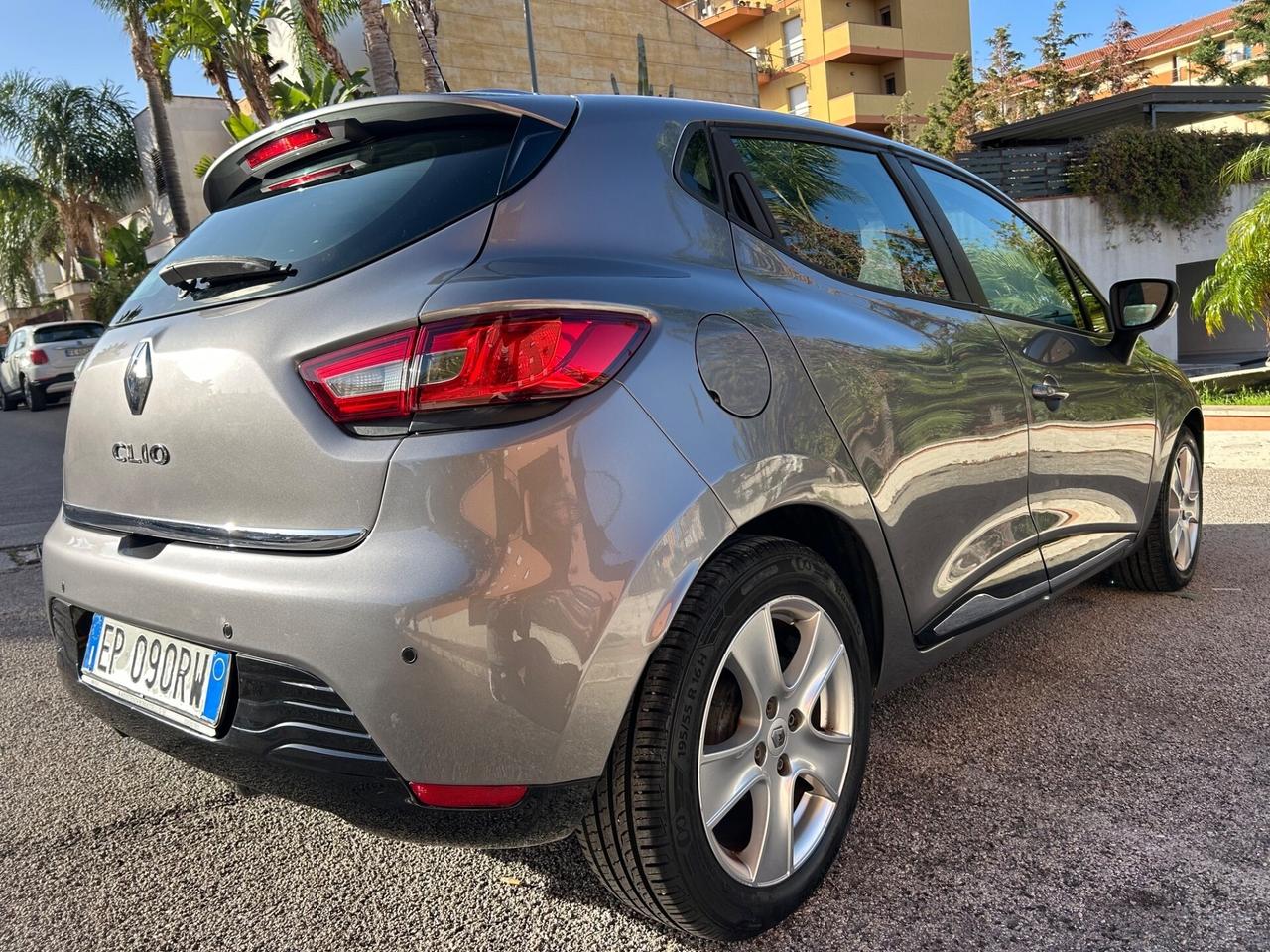 Renault Clio 1.2 16V 5 porte Dynamique