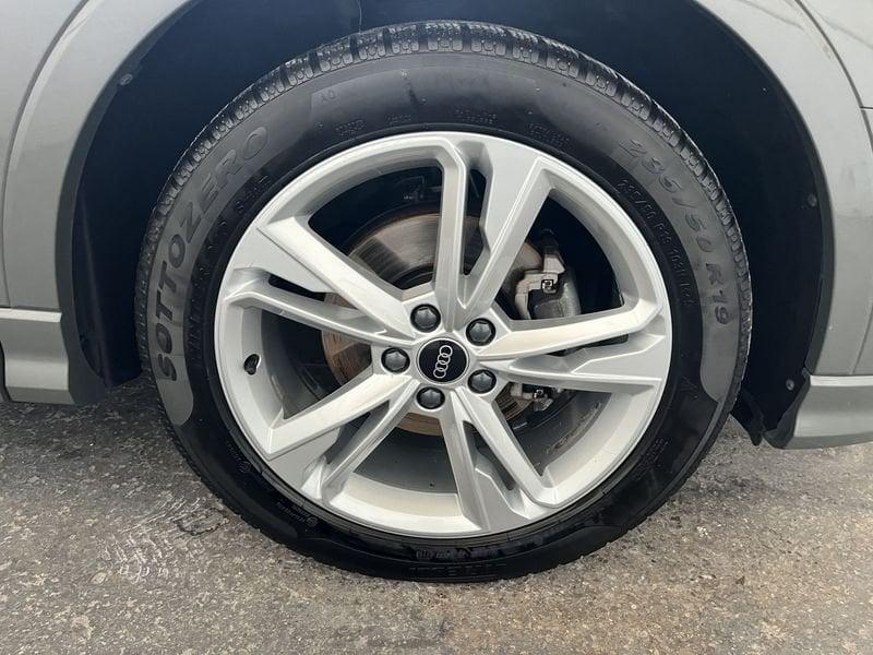 Audi Q3 Q3 35 2.0 tdi S line edition s-tronic TUA da 299,00 al mese