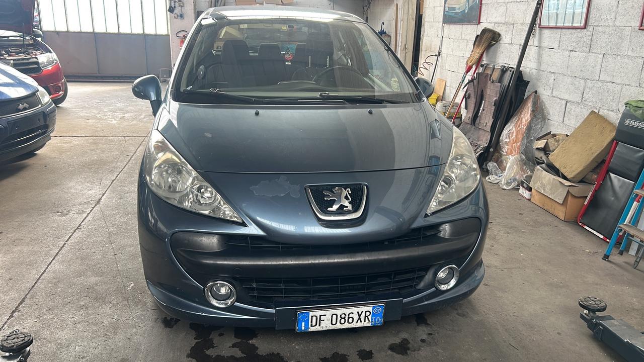 Peugeot 207 1.4 8V 75CV 3p. X Line