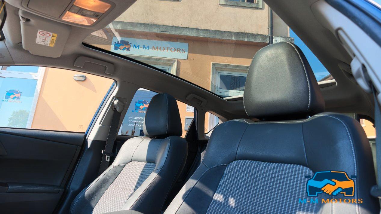 Toyota Auris 5 Porte Auris 1.8h Lounge cvt
