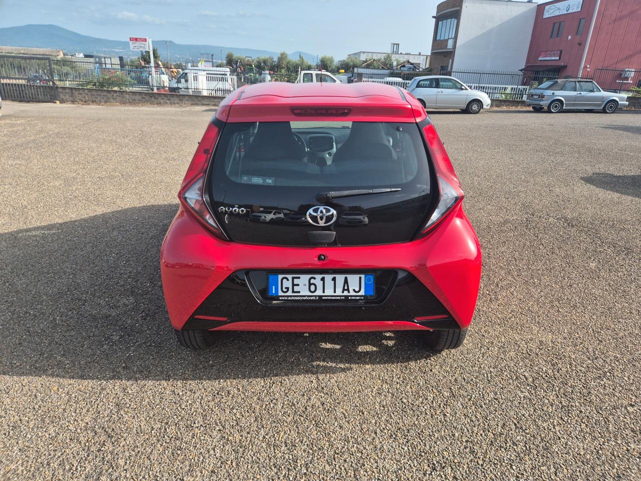 Toyota Aygo Connect 1.0 VVT-i 72 CV 5 porte x-play