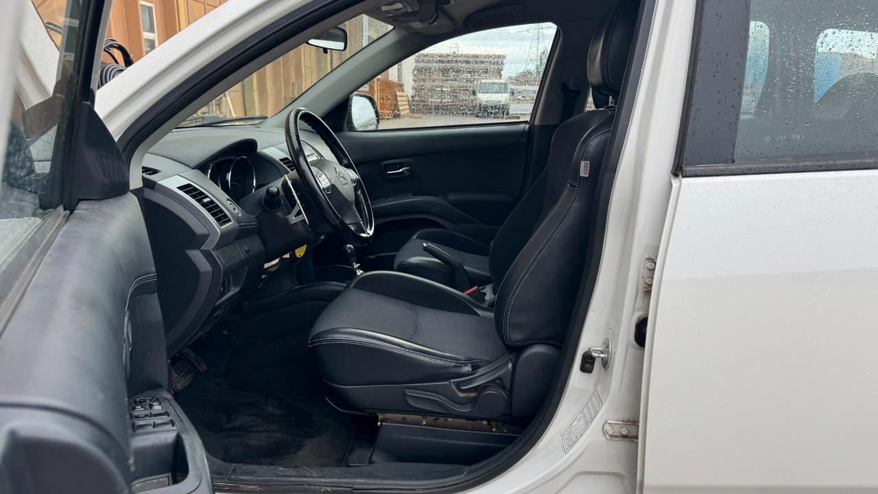 Citroen C-Crosser 2.2 HDi 160CV - 2011