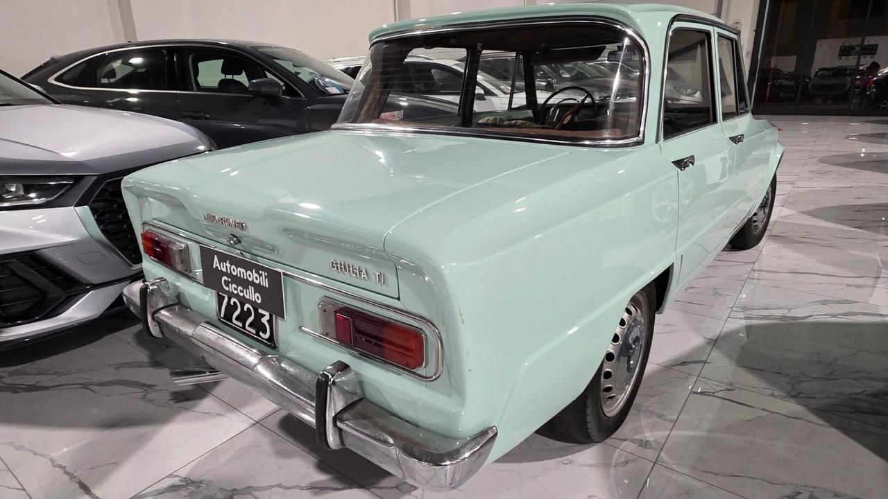 Alfa Romeo Spider 2.0 Veloce