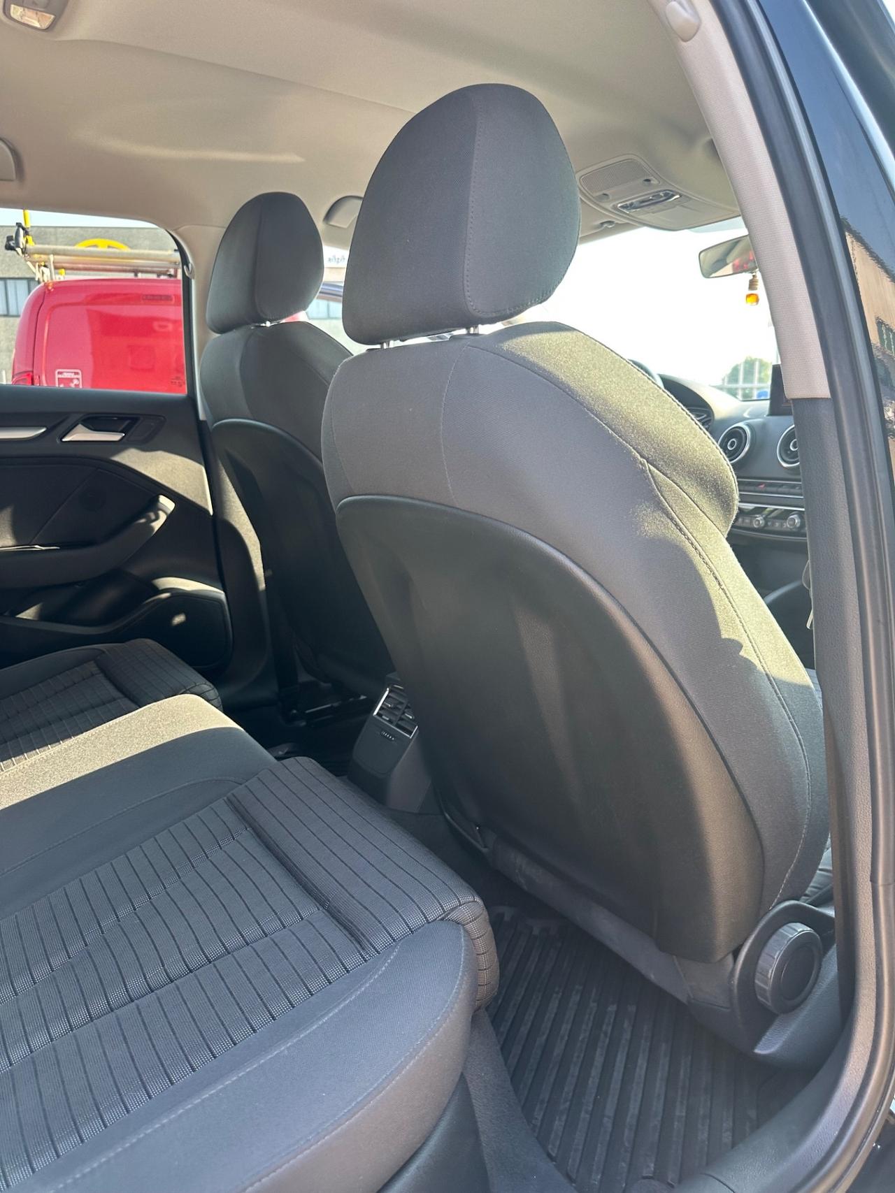 Audi A3 1.6 TDI QUATTRO S LINE