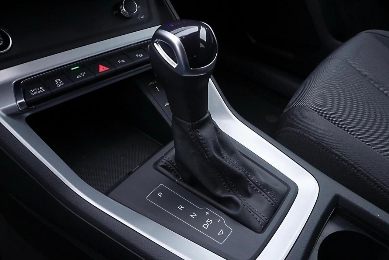 Audi Q3 45 TFSI S tronic S LINE esterno Cerchi 20