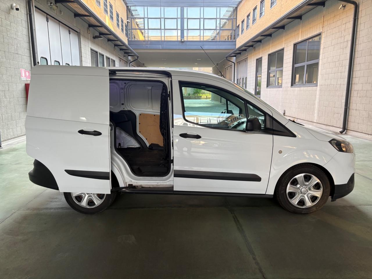 Ford Transit Courier 1.5 TDCi 75CV Van Trend