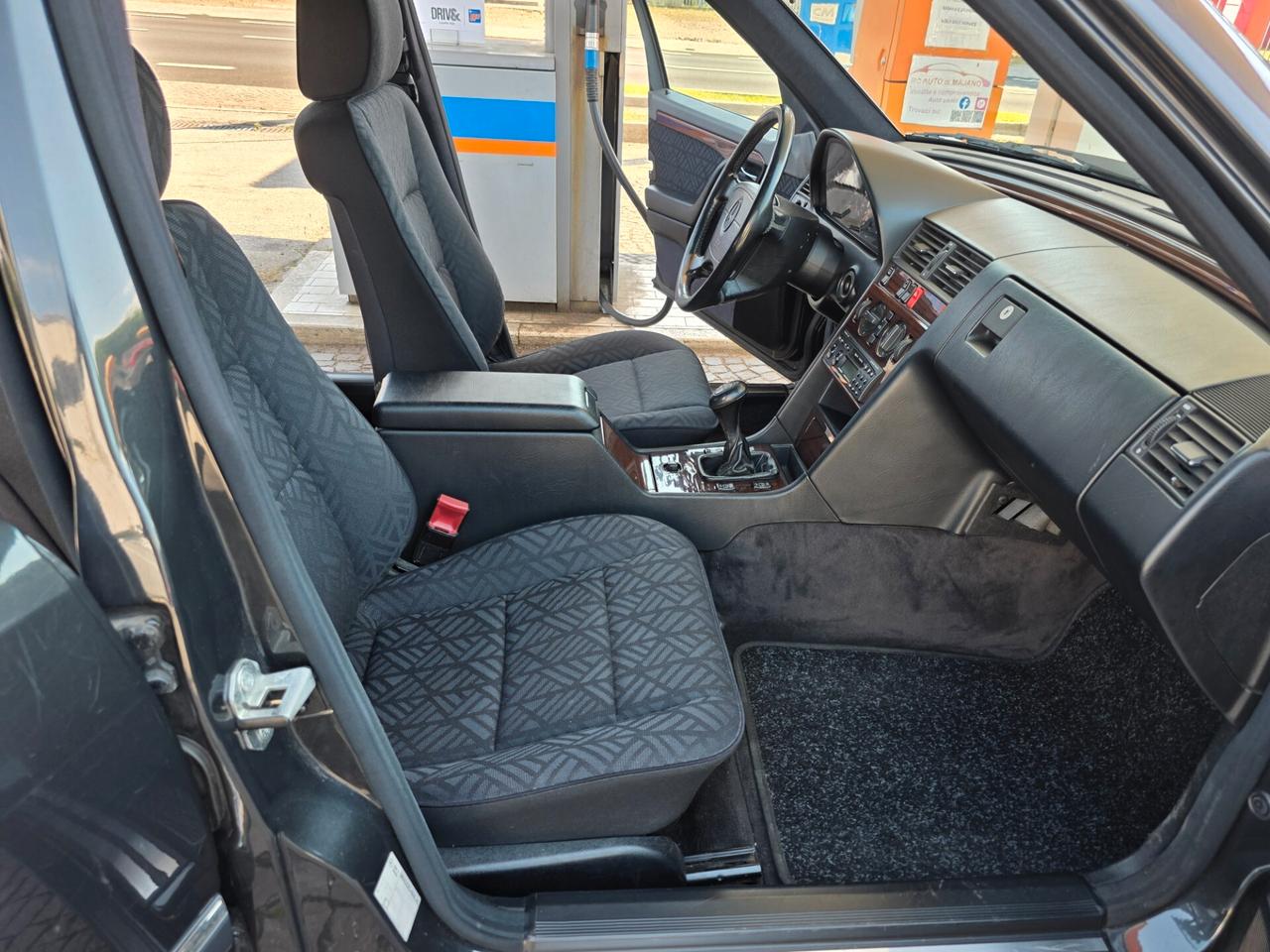 Mercedes-benz C 180 cat Elegance Unicoproprietario Neopatentati ok