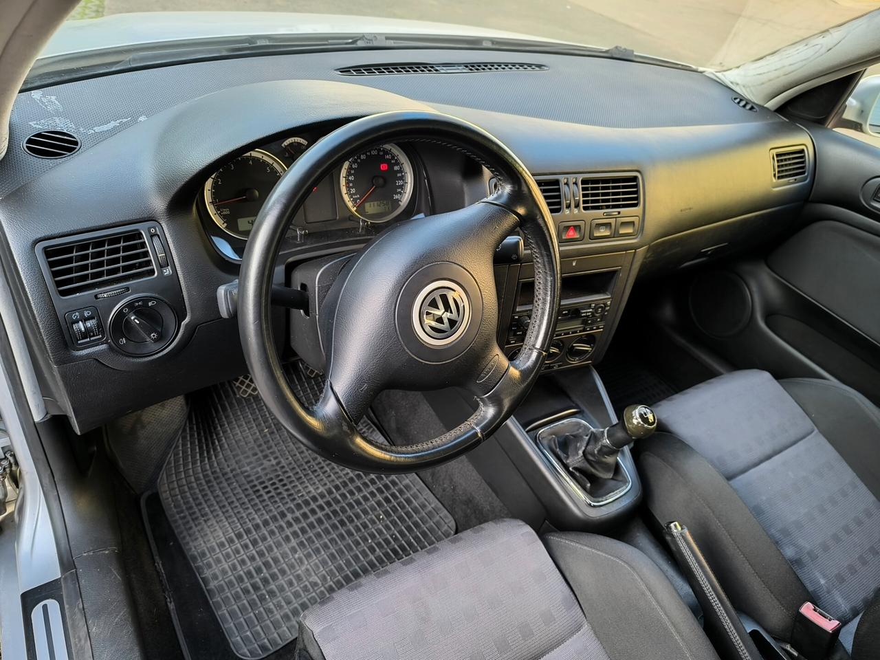 Volkswagen Bora 1.6 16V cat Trendline