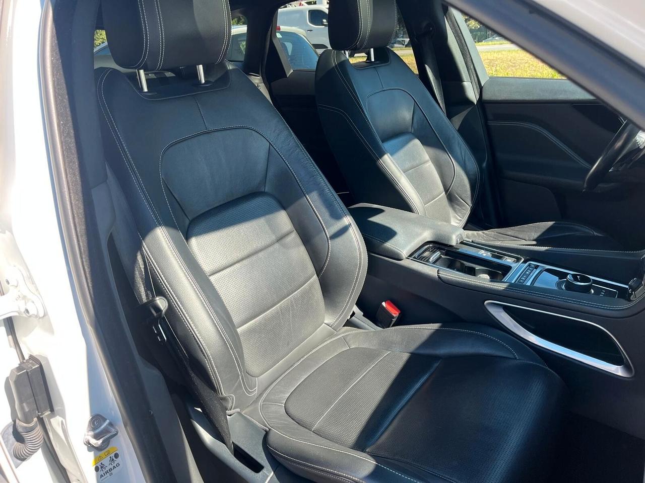 Jaguar F-Pace 2.0 D 180 CV AWD R-Sport