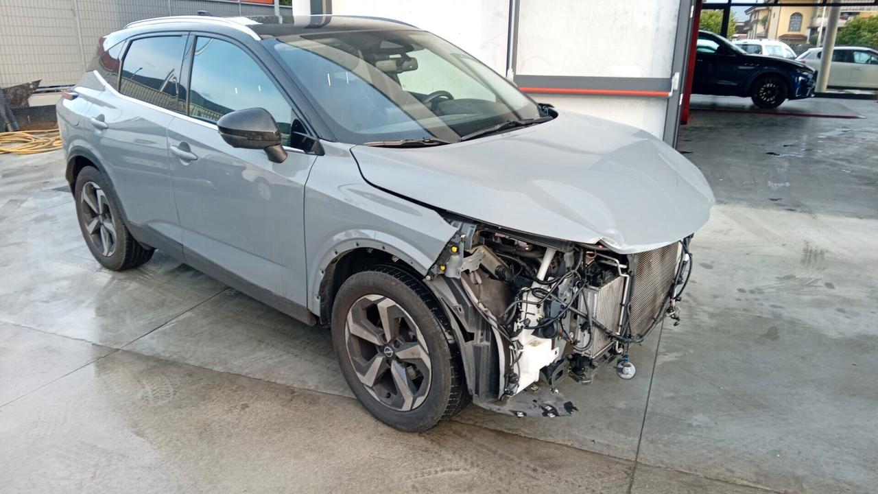 Nissan Qashqai MHEV 140 CV Tekna SINISTRATO