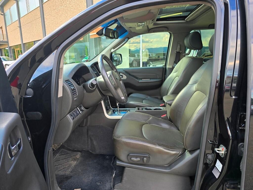 Nissan Navara 3.0 V6 DCI 231CV "LE" DA VETRINA!