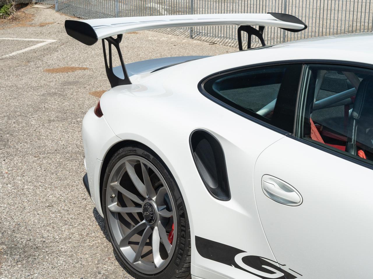 Porsche 911 4.0 GT3 RS - APPROVED - LIFT