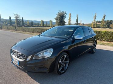 Volvo V60 D3 R-design
